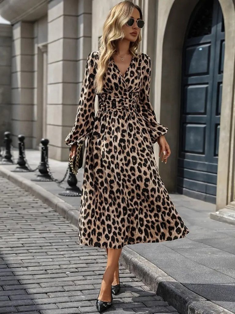 fitted leopard print dress Women's Long Sleeve Wrap V-Neck Waist Midi Modal – Peelter INV-79205 This collared dress features Master-at-Arms 1st Class Jessica Sleeve:Short