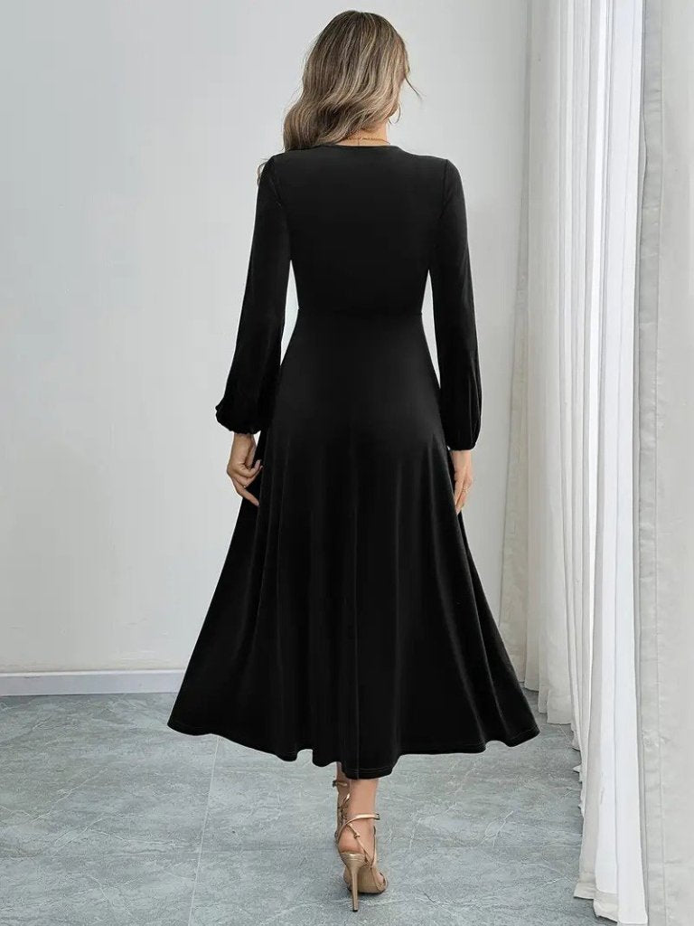 Women's Long Sleeve Crew Neck Midi Velvet Dress