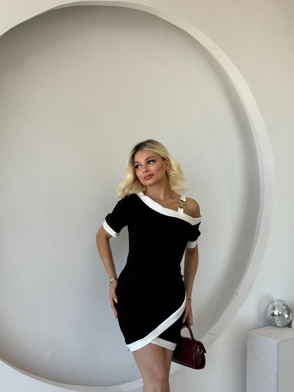 Women's Short Sleeve Asymmetric Cut Neckline, Strip, and Accessory Detailed Modal Dress