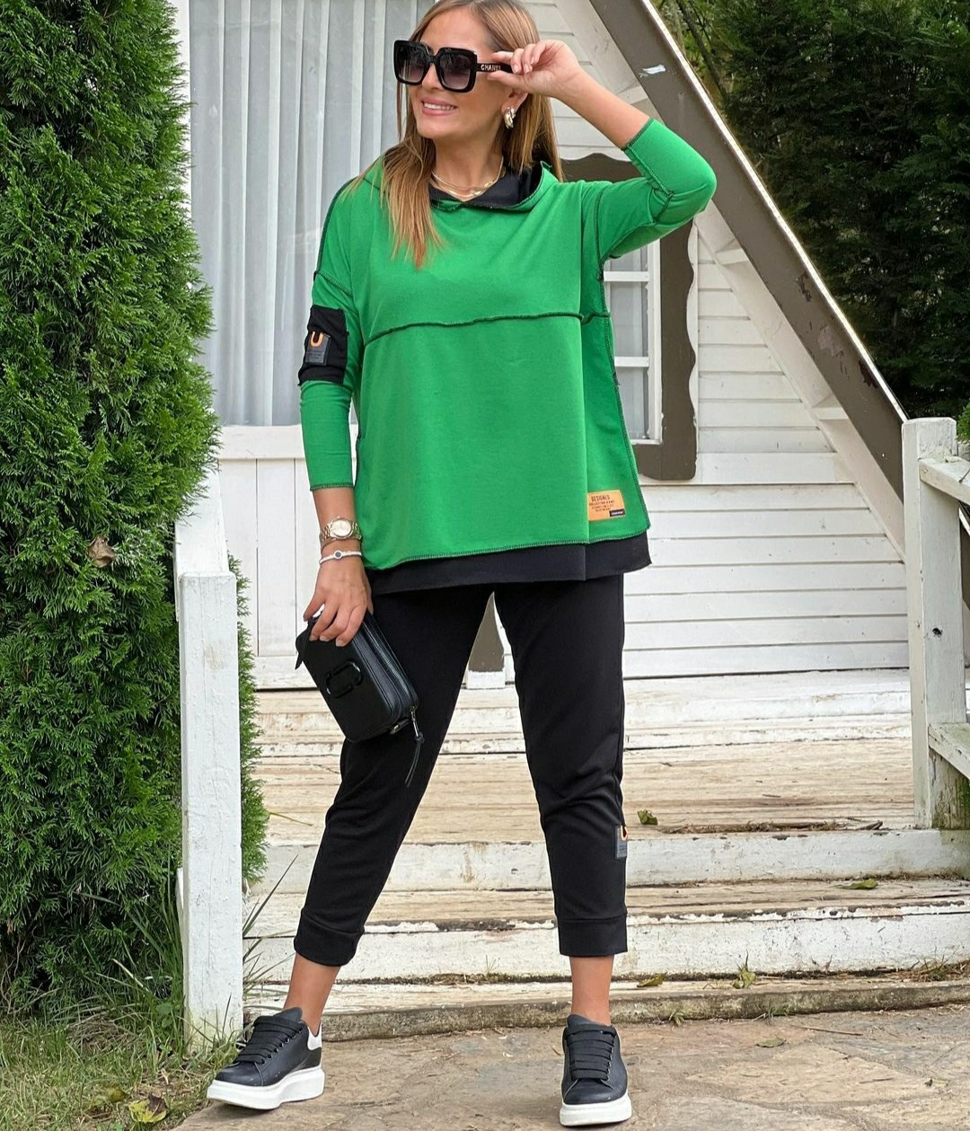 Women's Green Hooded Skirt Hem Detail Patch Two-Piece Set with Reverse Stitching Look