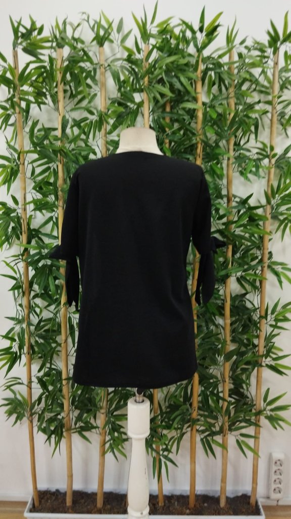 Women's Short Sleeve Tie-Front Asymmetrical Hem Two-Tone Detail Buttoned Imported Crepe Blouse
