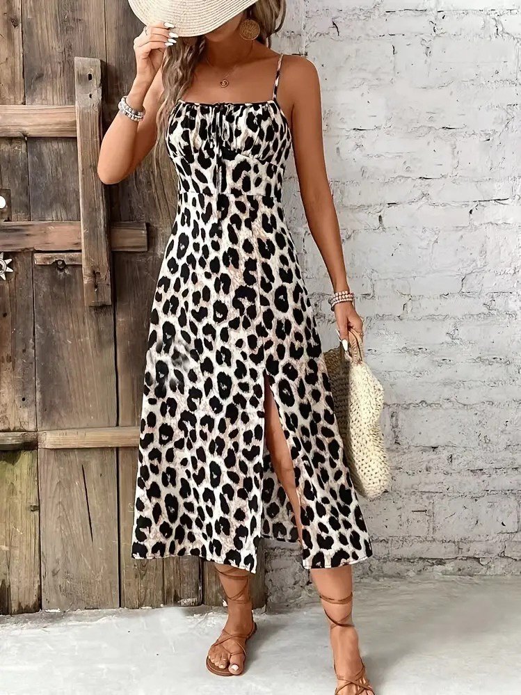 Kadın Askılı Yakadan Bağcıklı Yırtmaçlı Leopar Desenli Midi Süprem Elbise