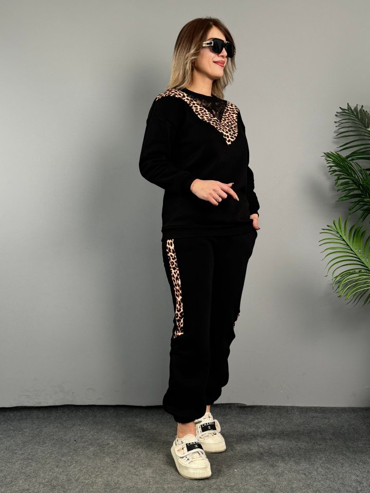 Women's Three-Thread Fabric Leopard Print Lace Detail Two-Piece Set