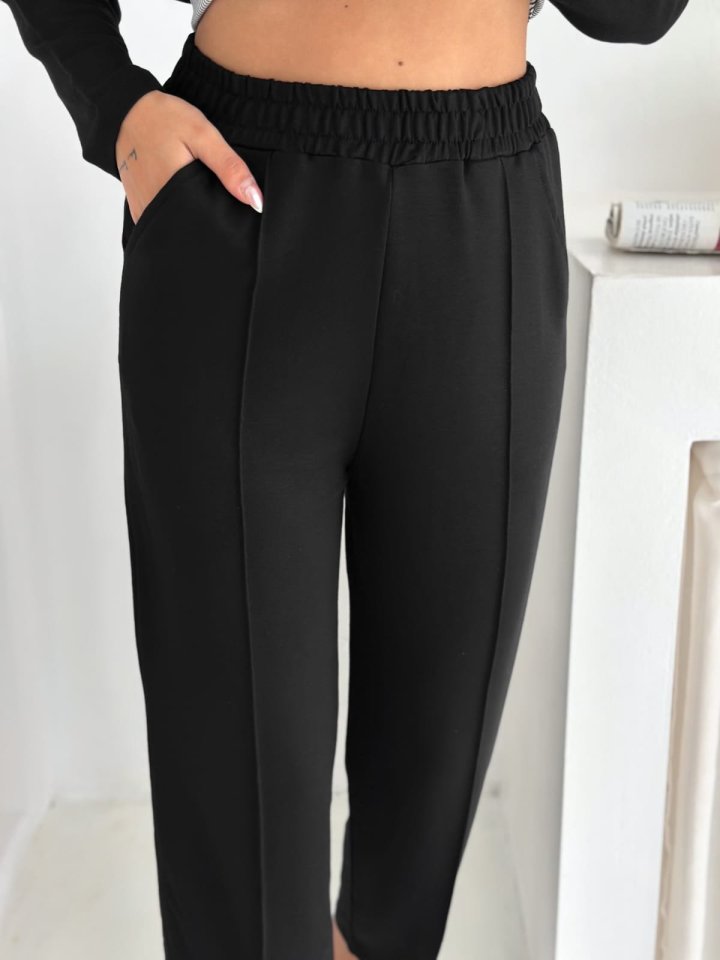 Two-Piece Set with Polo Collar Shirt and Loose Balloon Trousers