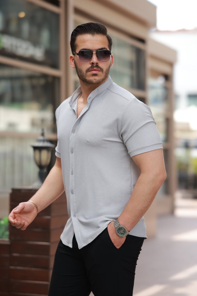 Erkek Hakim Yaka Kısa Kollu Gömlek
