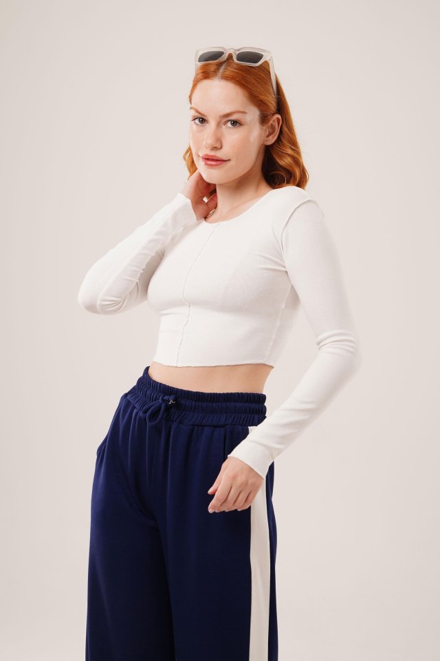 Reverse Stitch Basic White Bodysuit Blouse