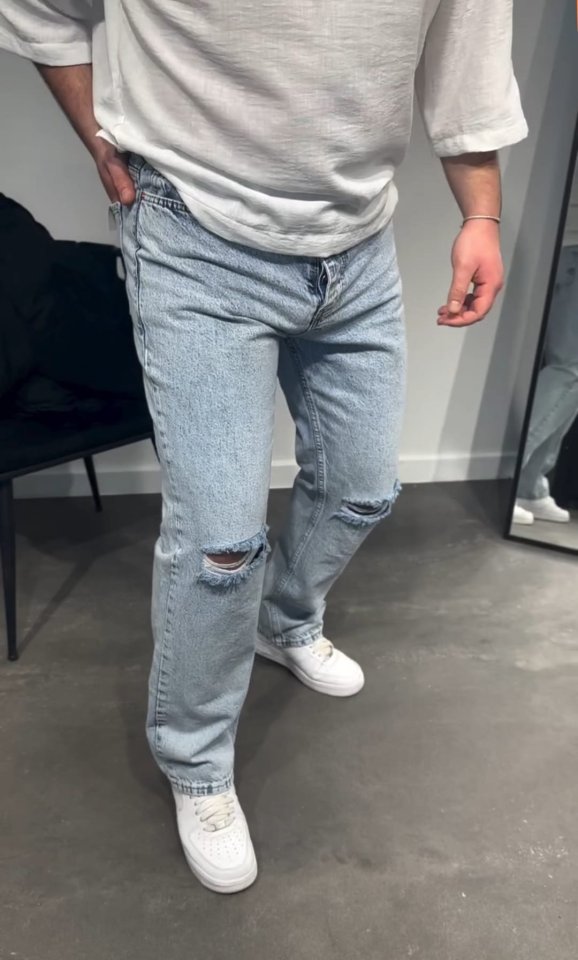 Men's Snow Wash Baggy Jeans with Knee Rips