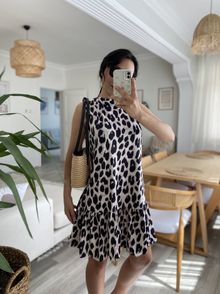 Women's Sleeveless Back-Tie Ruffle Leopard Print Supreme Dress