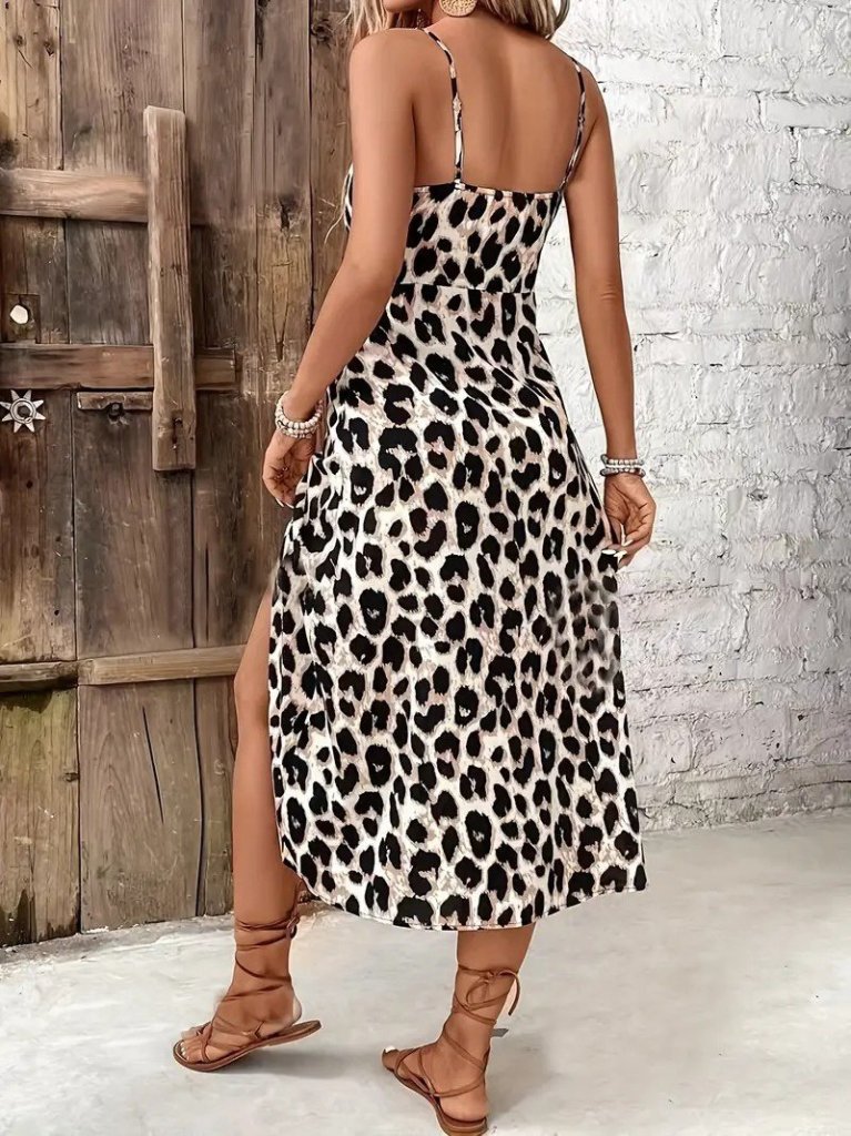 Kadın Askılı Yakadan Bağcıklı Yırtmaçlı Leopar Desenli Midi Süprem Elbise