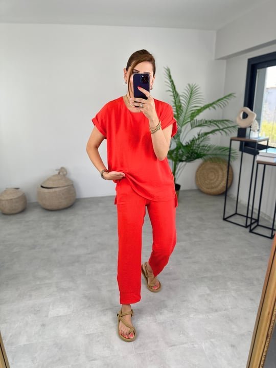 Women's Crew Neck Darted Aerobin Fabric Two-Piece Set