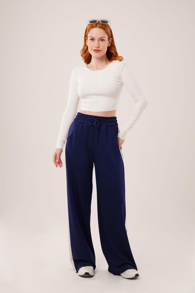 Reverse Stitch Basic White Bodysuit Blouse
