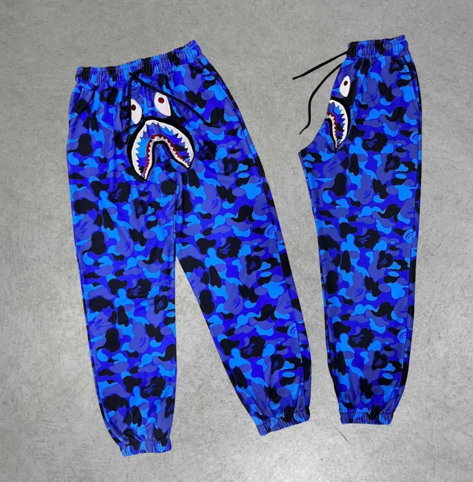 Two-Thread Seasonal Bape Embroidered Sweatpants - Blue