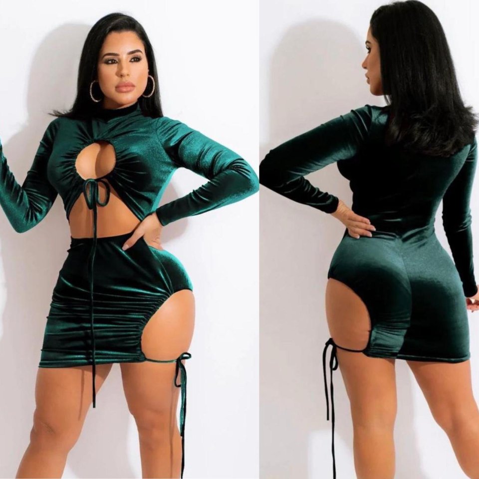 Women's Long Sleeve Deep V-Neck Velvet Fabric Dress