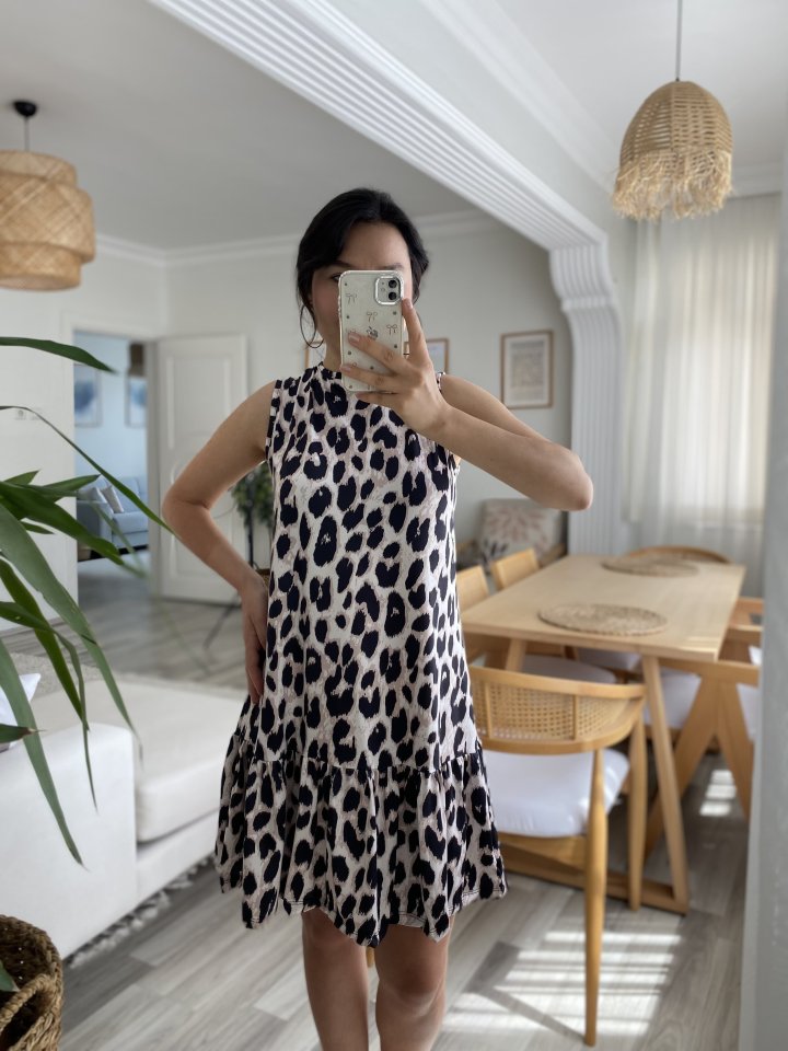 Women's Sleeveless Back-Tie Ruffle Leopard Print Supreme Dress