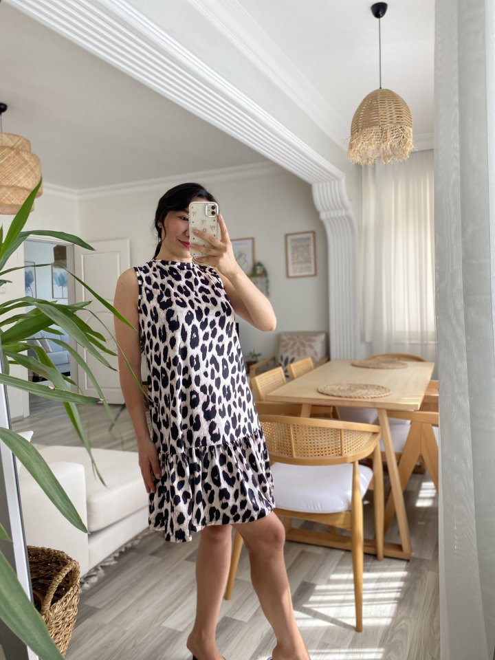Women's Sleeveless Back-Tie Ruffle Leopard Print Supreme Dress