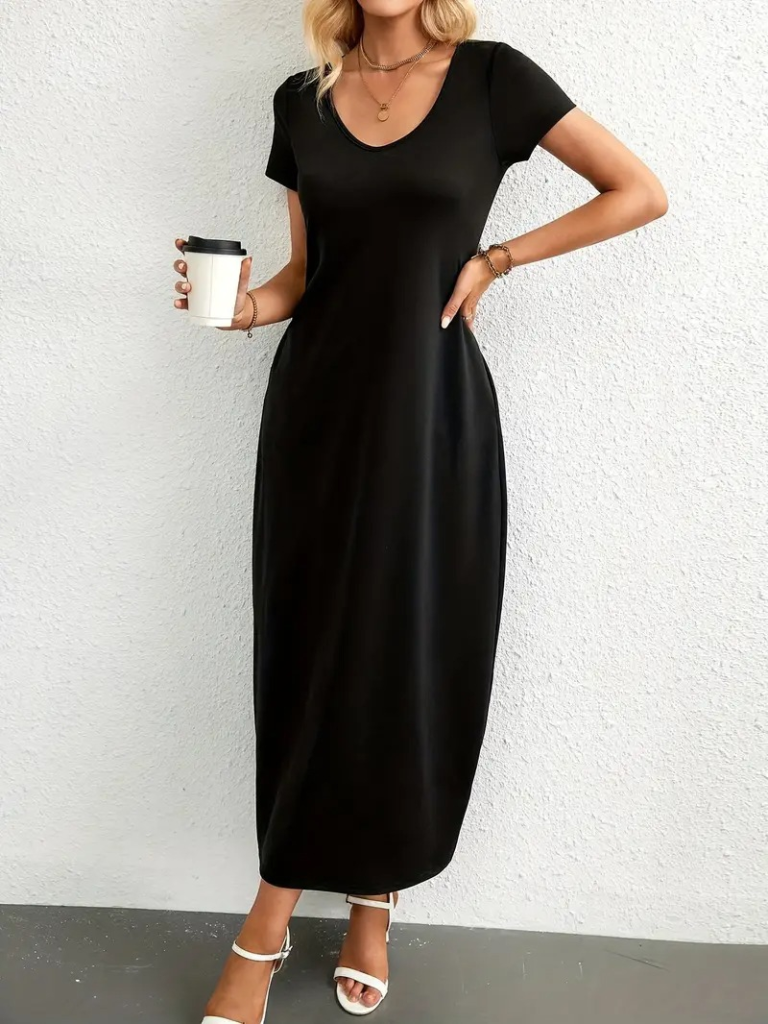 Women's Short Sleeve Round Neck Pocketed Viscose Dress