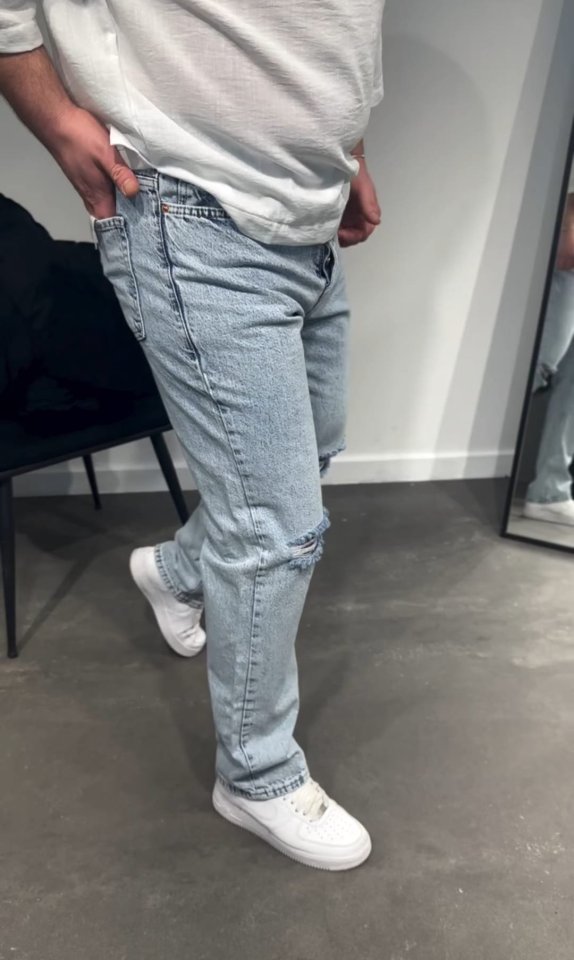 Men's Snow Wash Baggy Jeans with Knee Rips
