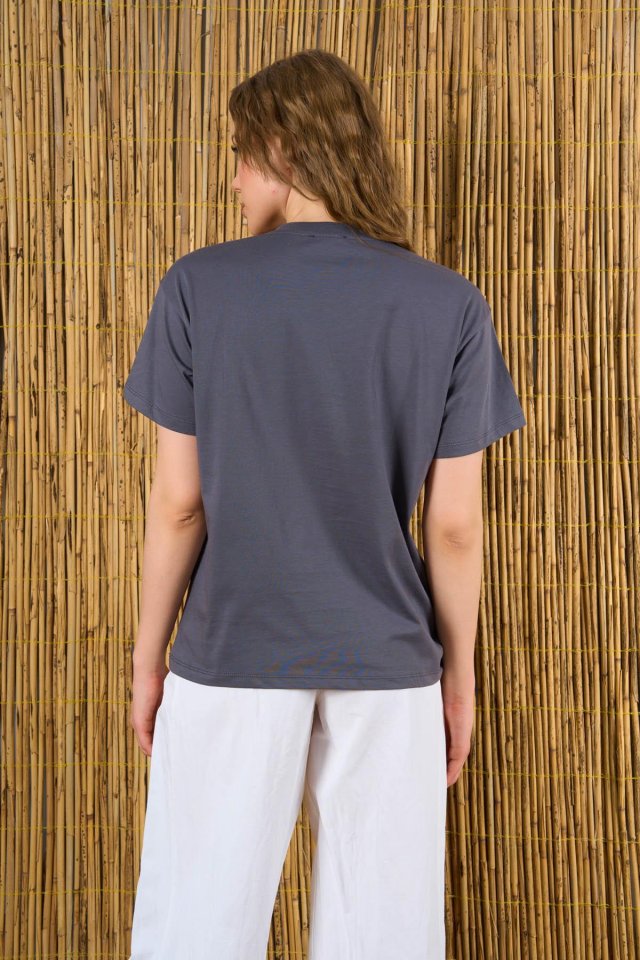 Yakası Taşlı Tshirt - Füme